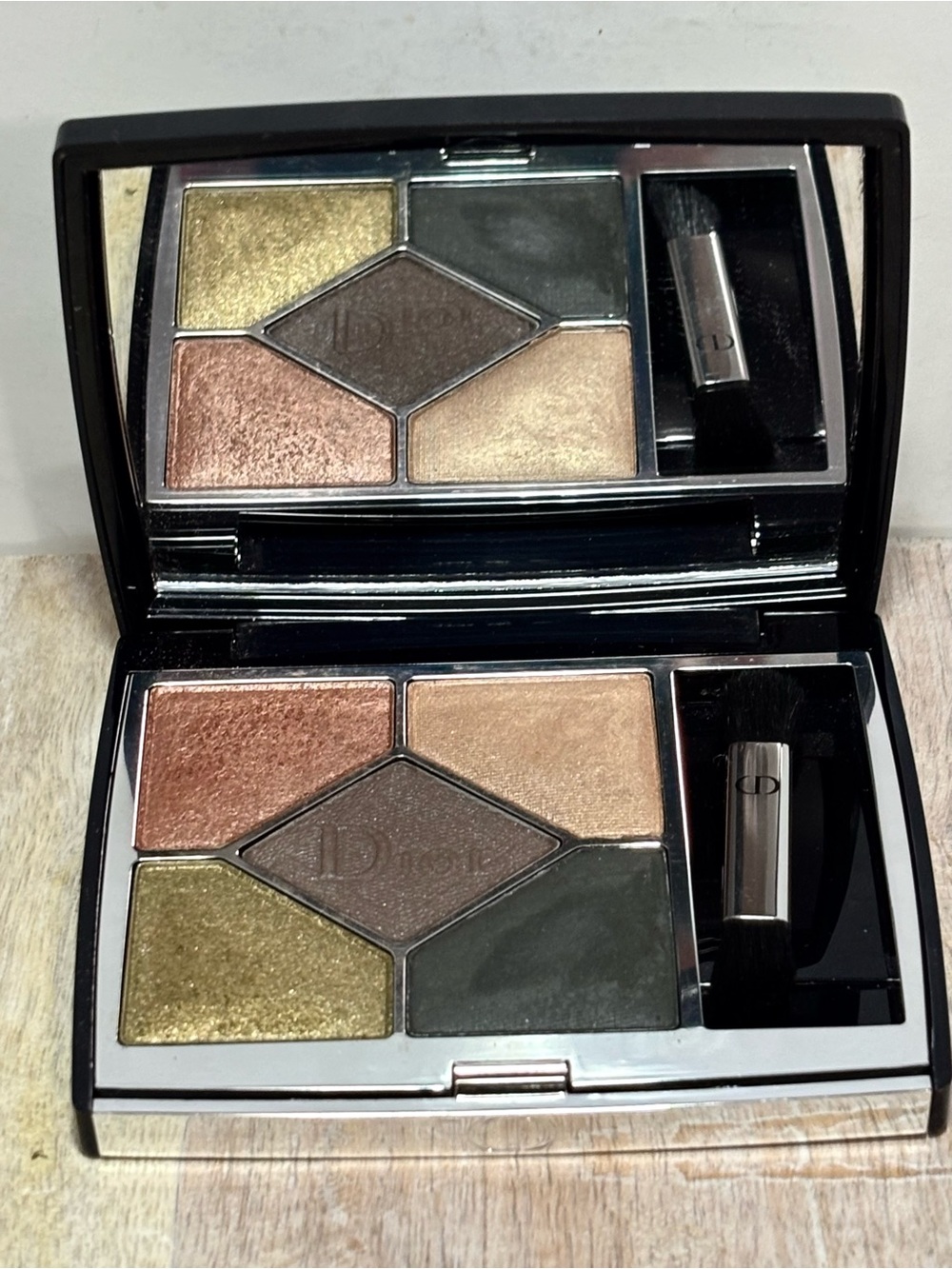 Dior Eyeshadow palette in 579 JUNGLE